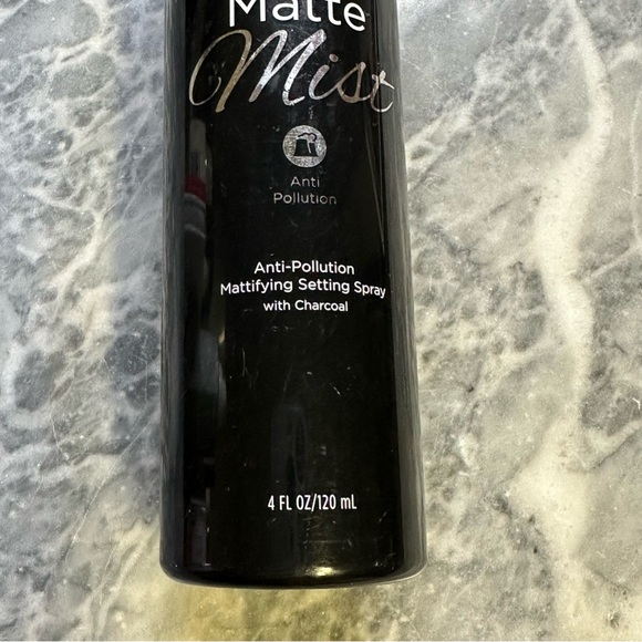 Pur Matte Mist Setting Spray - Picture 2 of 4